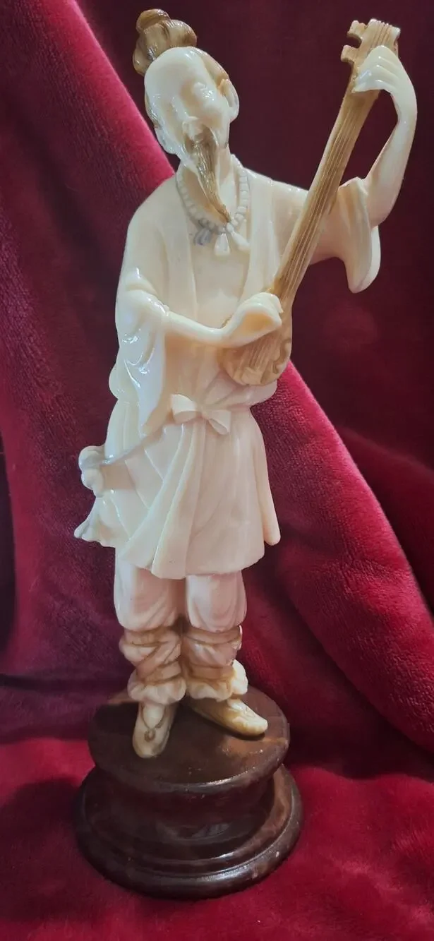 Alabaster Figure Oriental Man w/Instrument- Alabastros Martisa Sl, Spain- Wow!
